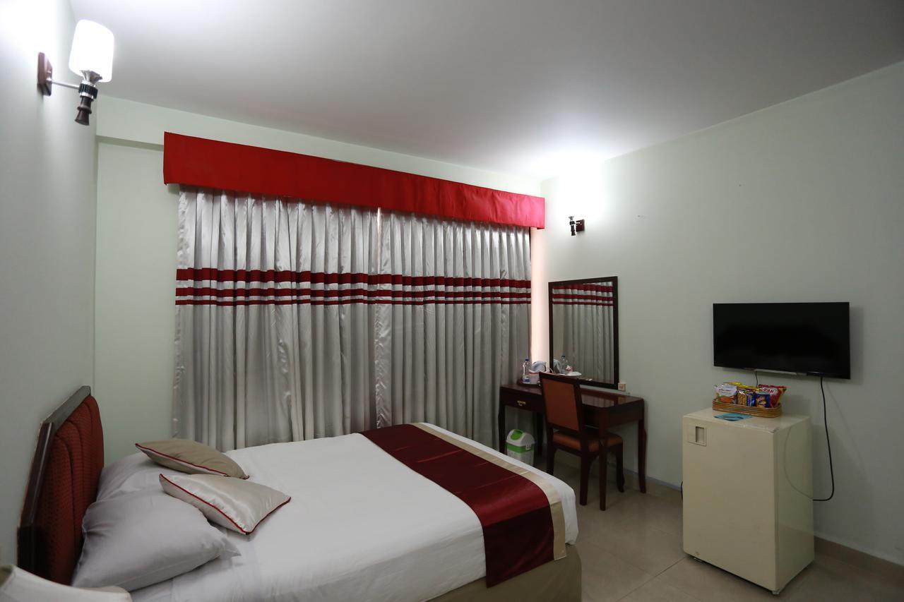 Meridian Hotel & Restaurant Dakhin Kattali المظهر الخارجي الصورة